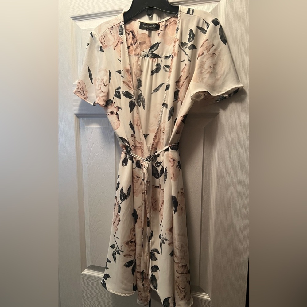 Dynamite dress women’s size medium